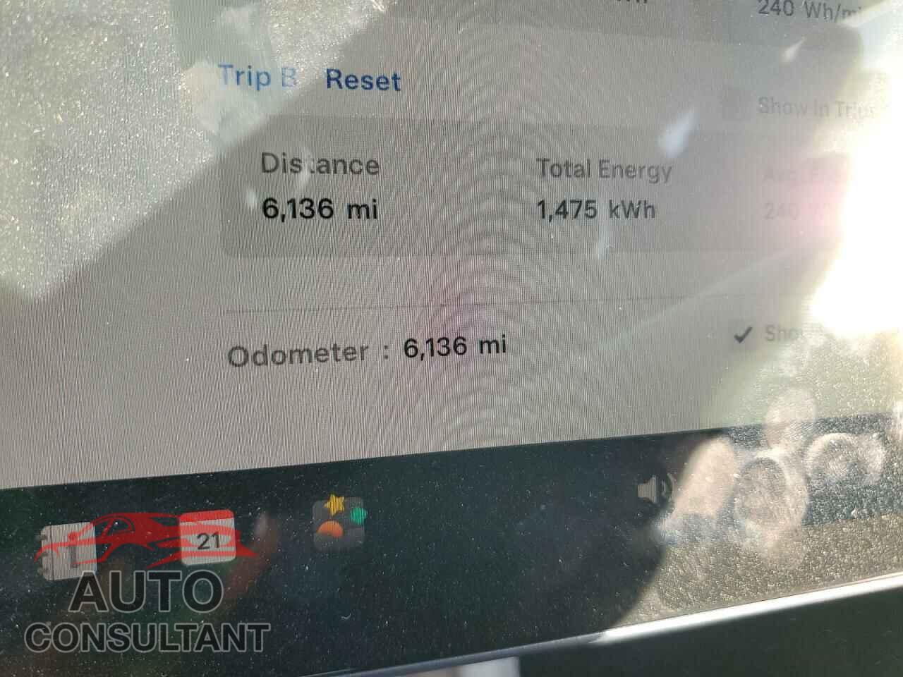 TESLA MODEL 3 2024 - 5YJ3E1EB3RF748447