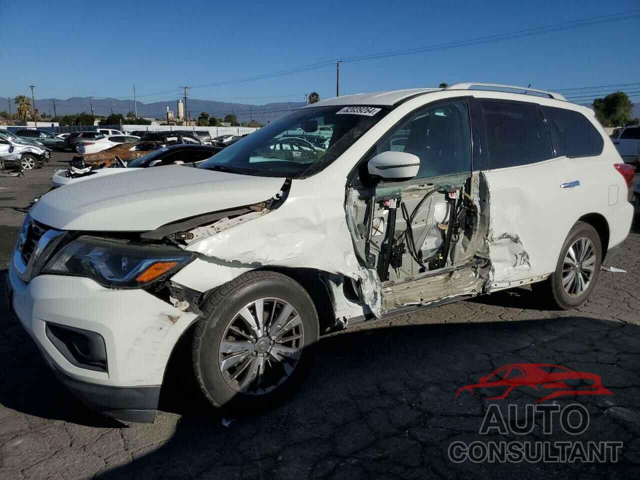 NISSAN PATHFINDER 2017 - 5N1DR2MN1HC681641