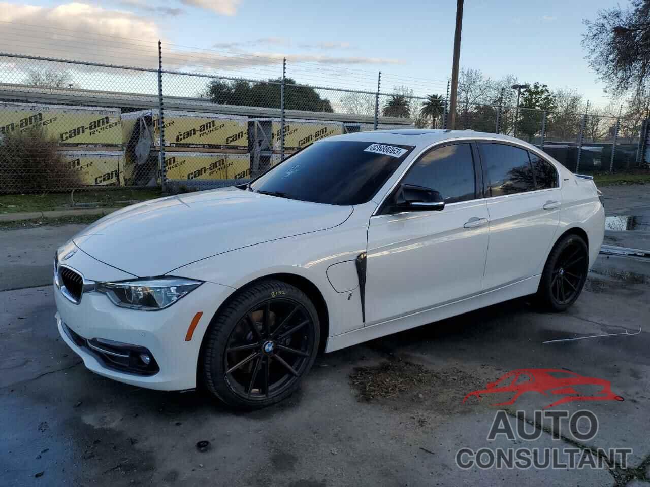 BMW 3 SERIES 2017 - WBA8E1C37HA158810