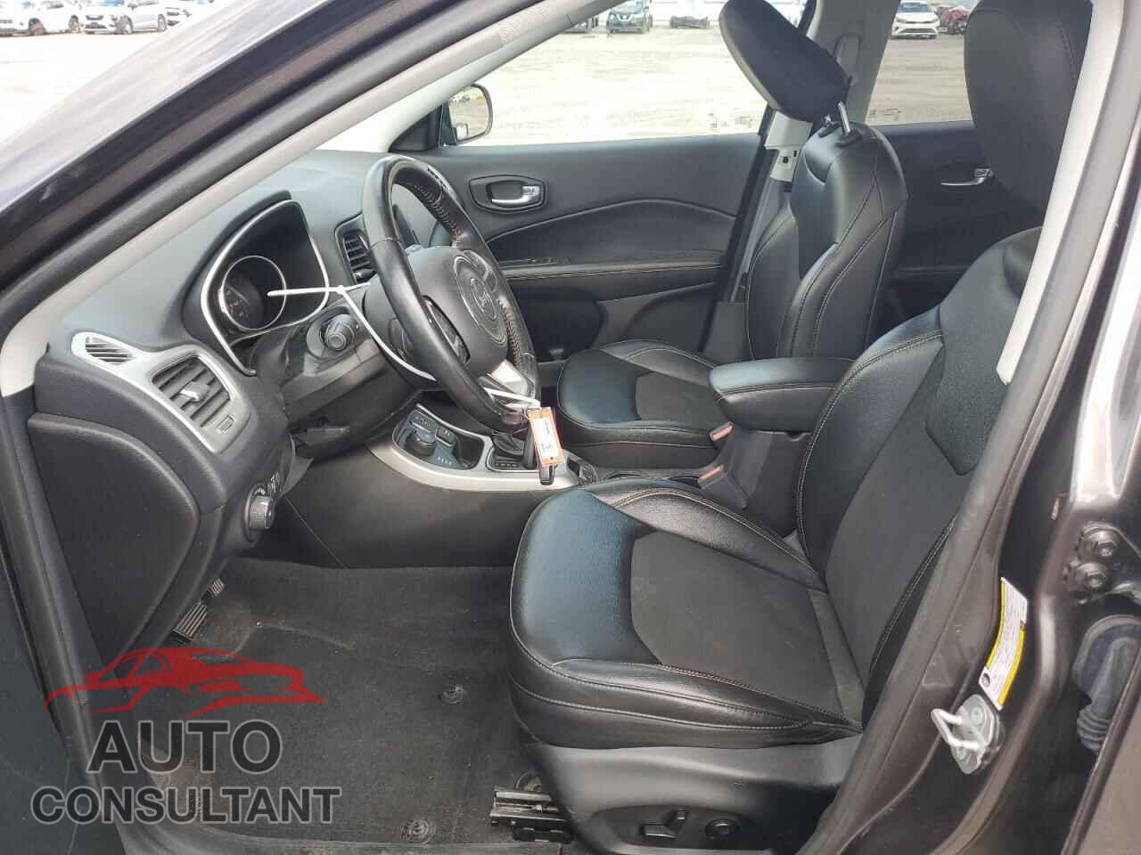 JEEP COMPASS 2020 - 3C4NJDBB4LT156283