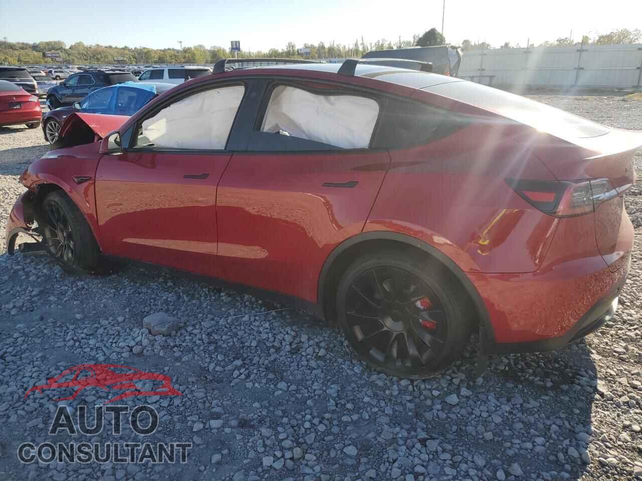 TESLA MODEL Y 2021 - 5YJYGDED4MF123065