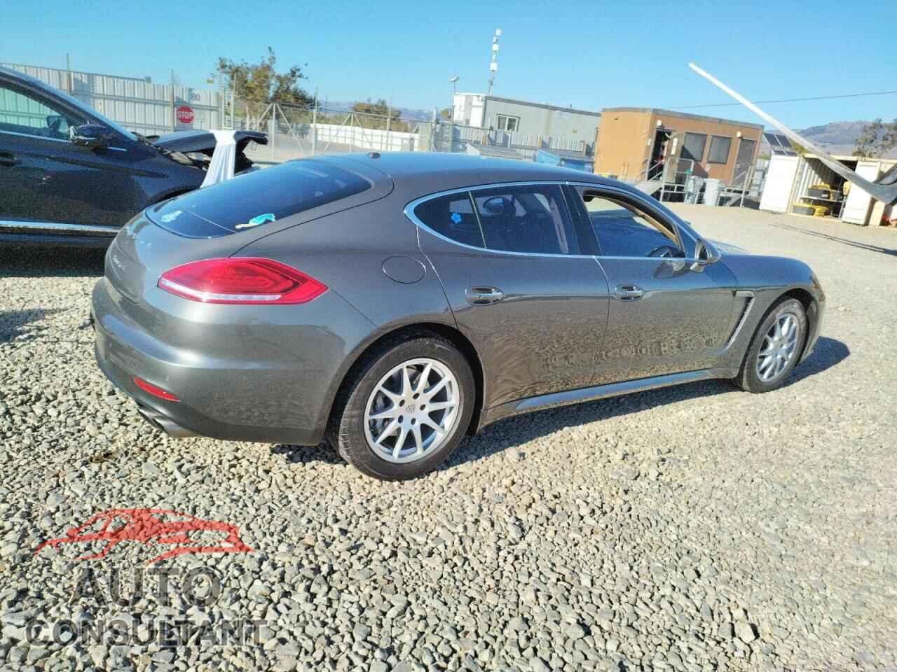 PORSCHE PANAMERA 2015 - WP0AB2A7XFL050207