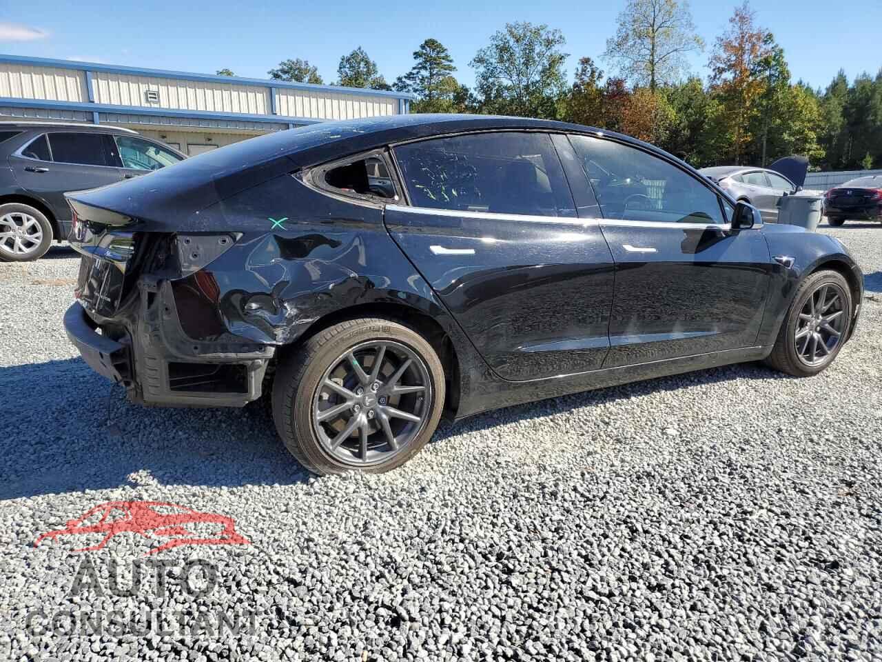 TESLA MODEL 3 2018 - 5YJ3E1EBXJF127405