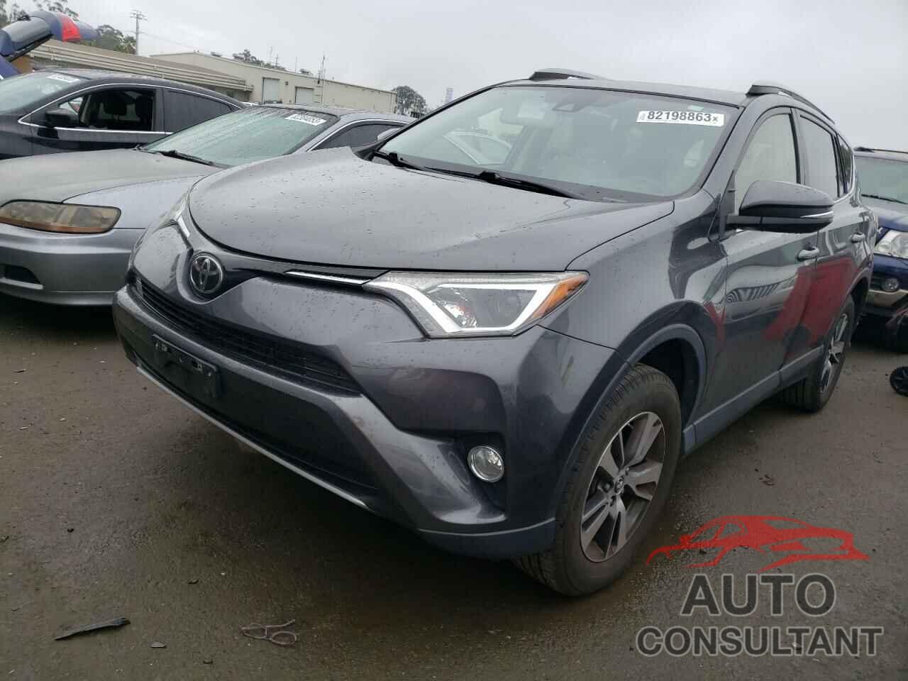TOYOTA RAV4 2017 - JTMWFREV7HJ141526