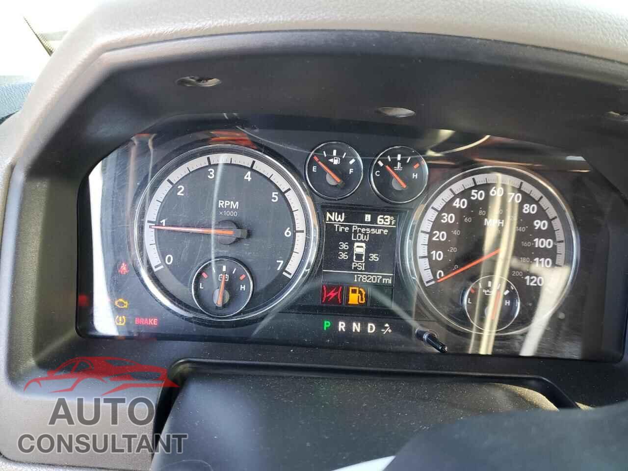 DODGE RAM 1500 2012 - 1C6RD7LT9CS221252