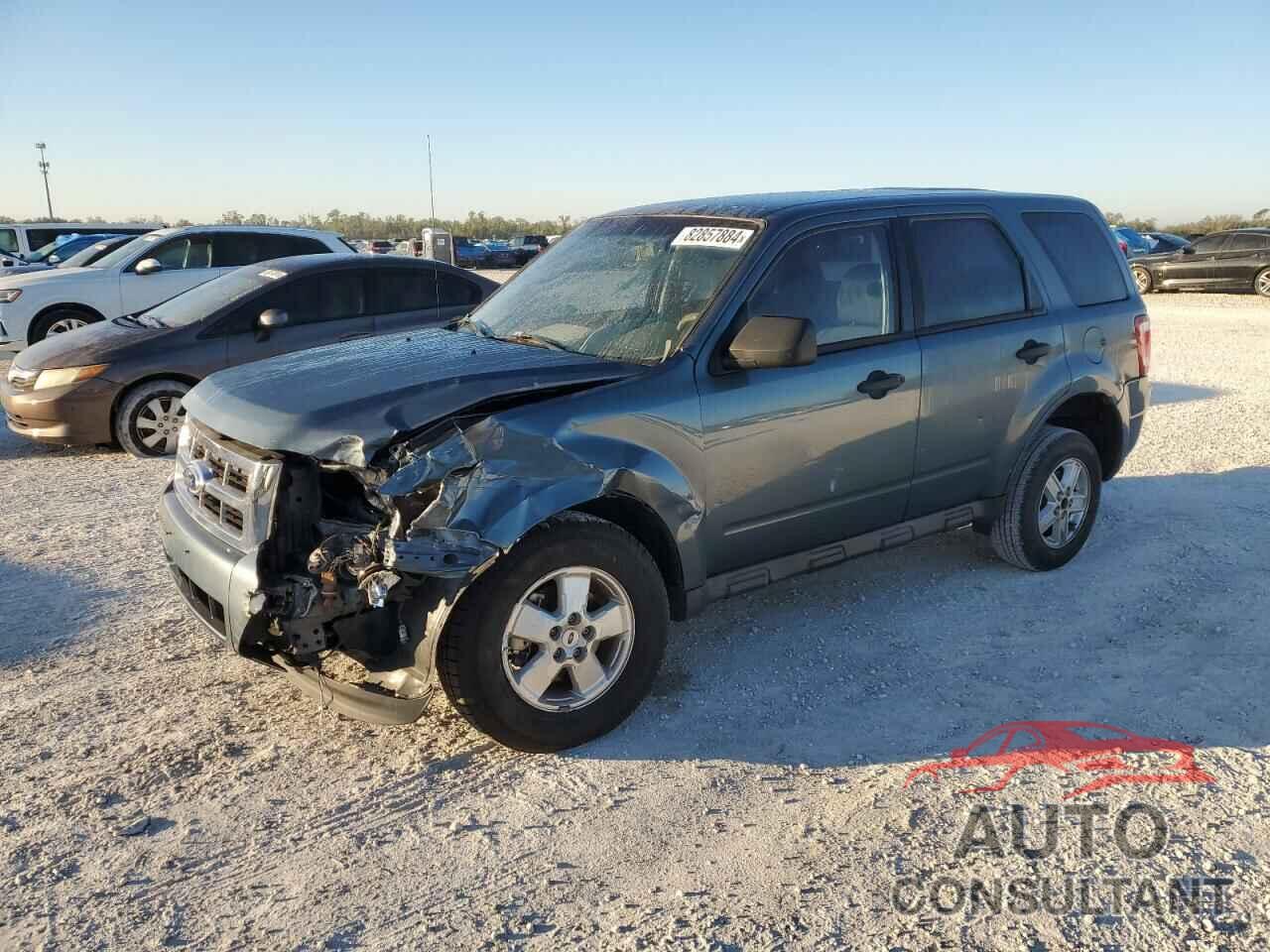 FORD ESCAPE 2011 - 1FMCU0C74BKB24401