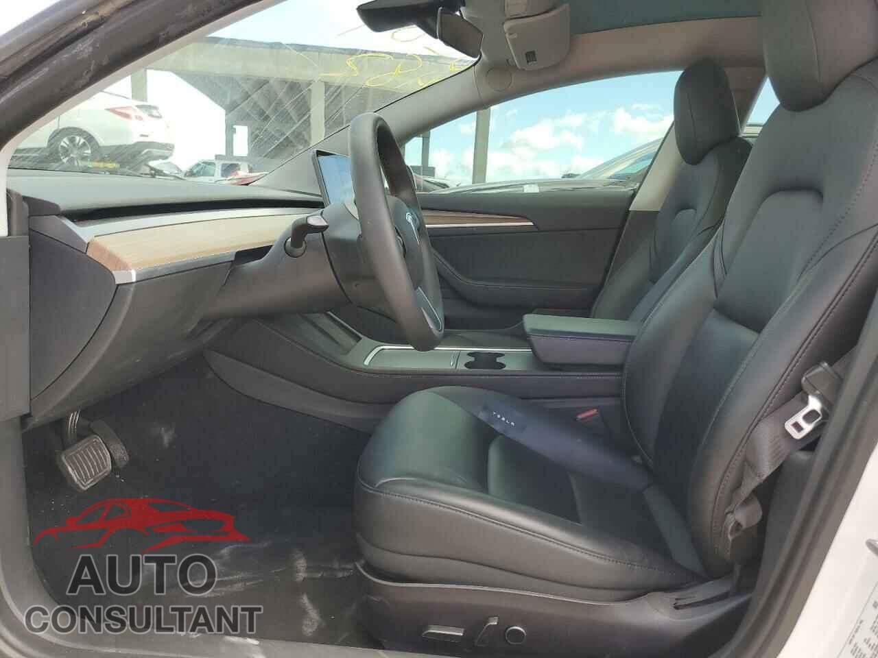 TESLA MODEL 3 2021 - 5YJ3E1EAXMF020608