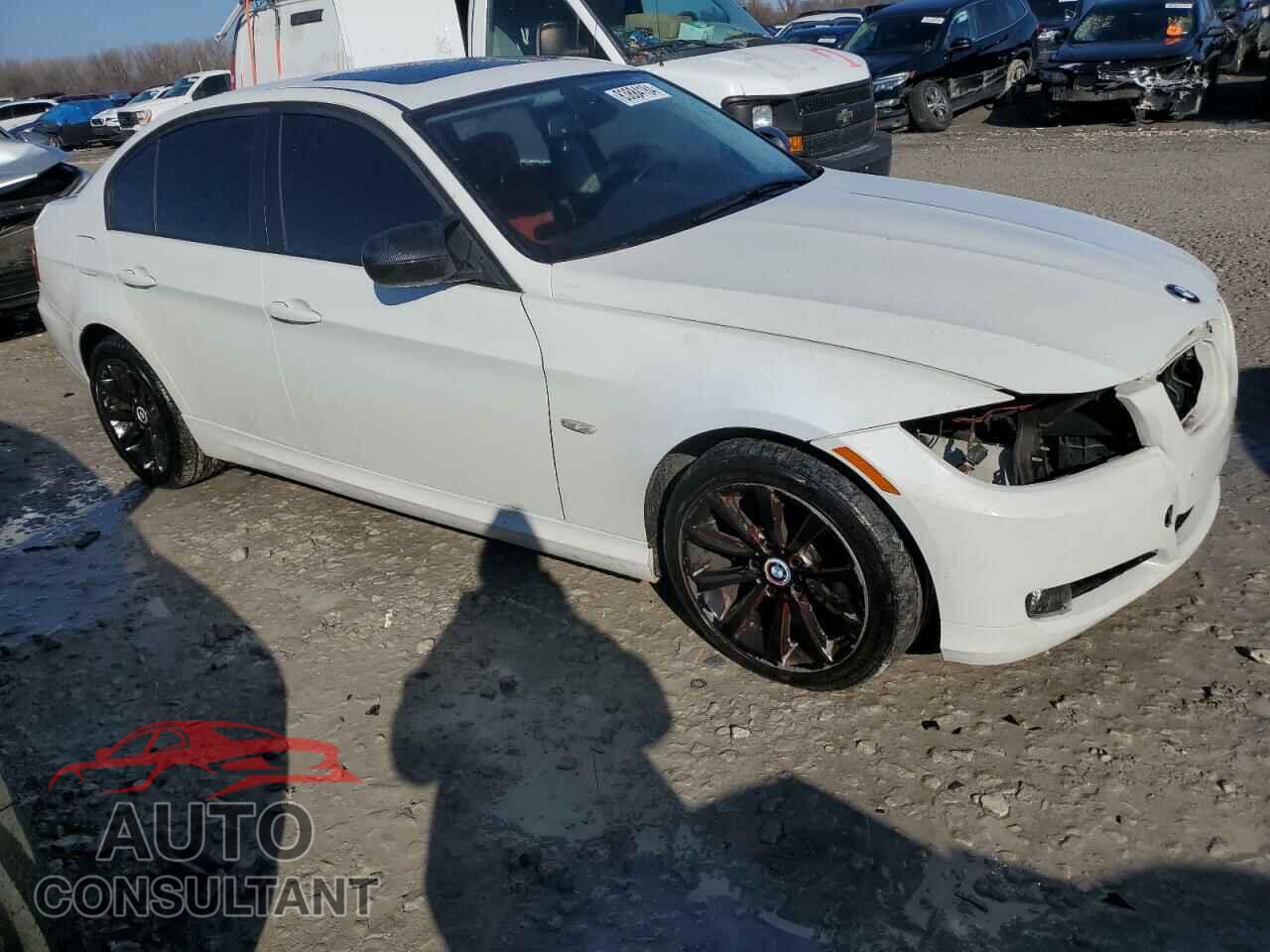 BMW 3 SERIES 2011 - WBAPH7C51BE680047