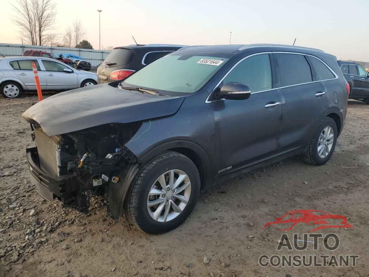 KIA SORENTO 2018 - 5XYPGDA56JG370845