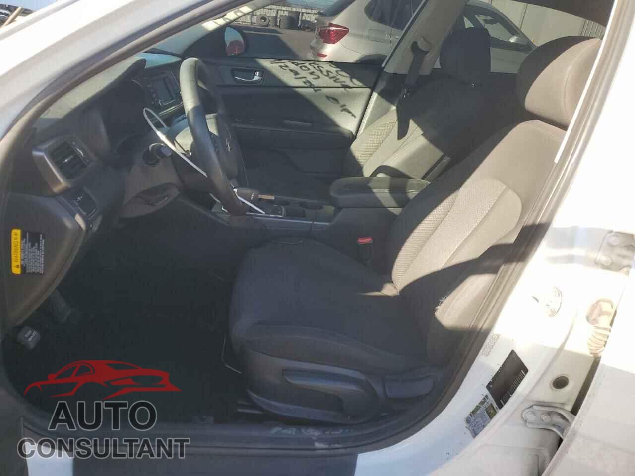 KIA OPTIMA 2016 - KNAGT4L38G5101834