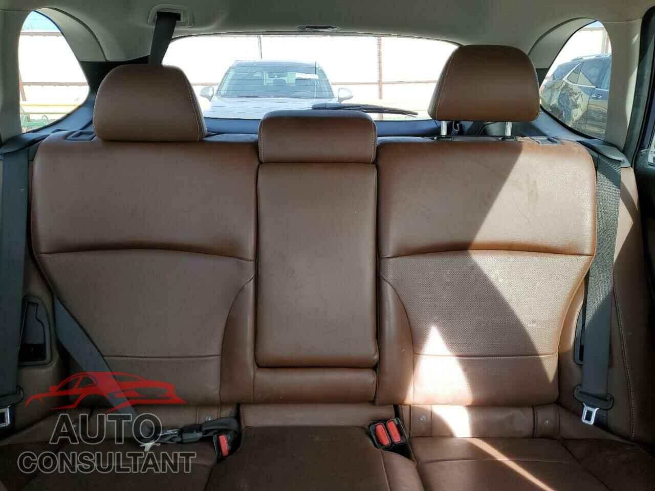 SUBARU OUTBACK 2017 - 4S4BSATC8H3330246