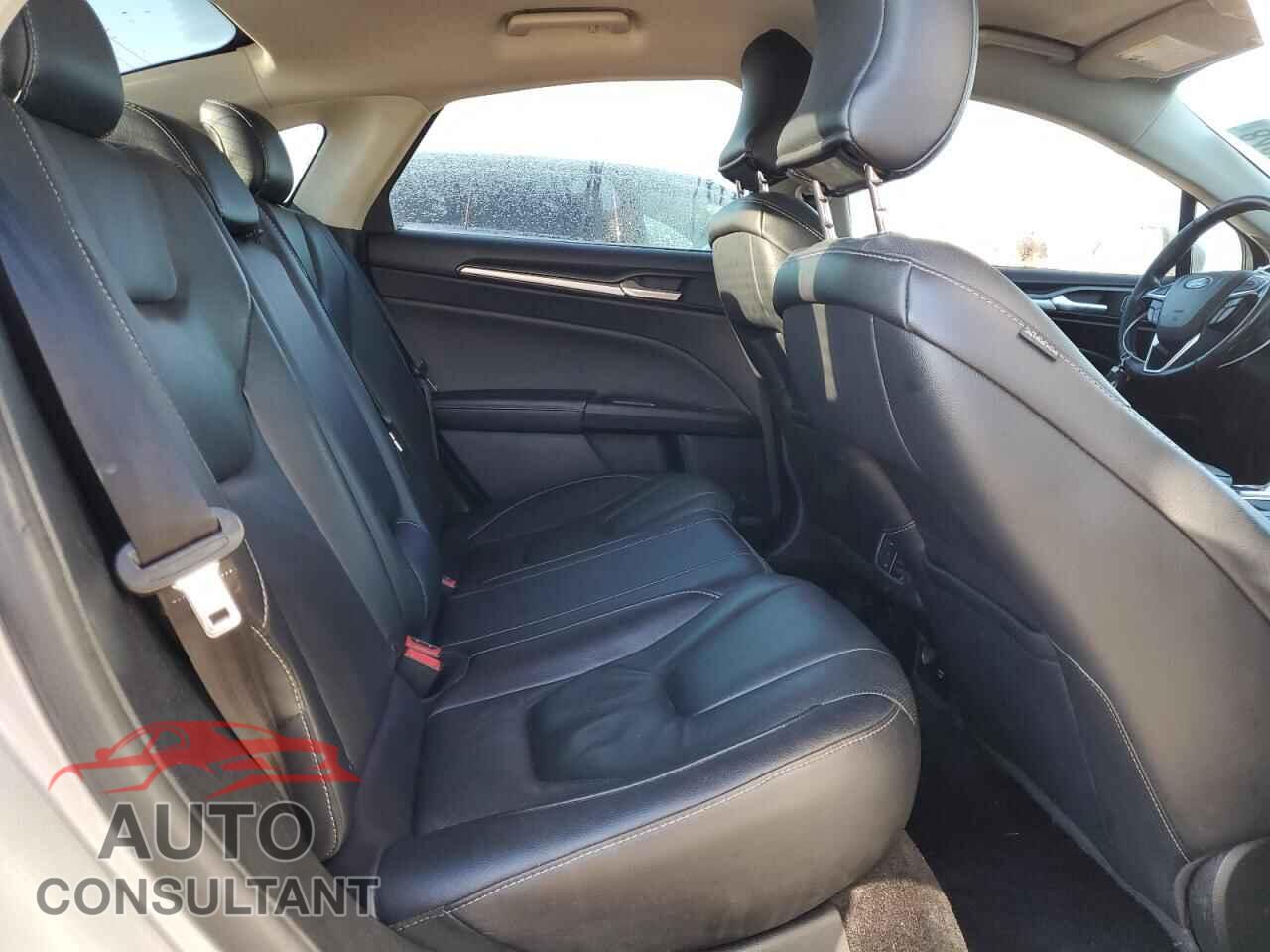 FORD FUSION 2018 - 3FA6P0RU6JR141237