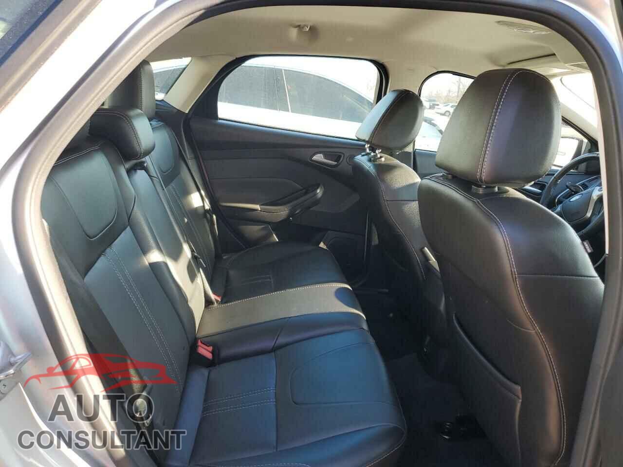 FORD FOCUS 2014 - 1FADP3N2XEL263357