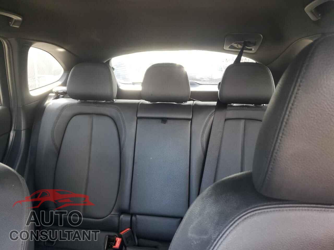 BMW X1 2016 - WBXHT3C34GP886684