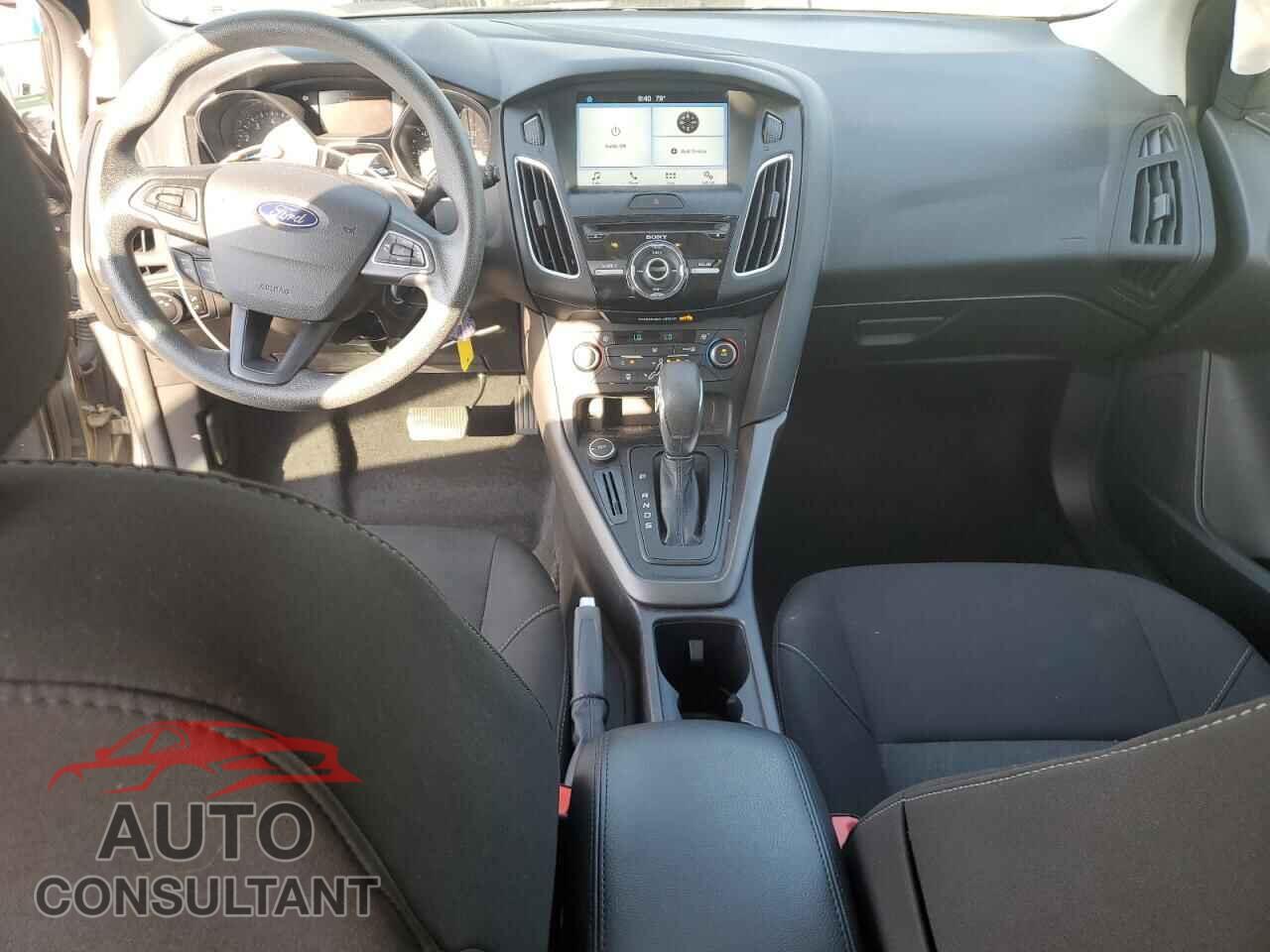 FORD FOCUS 2017 - 1FADP3M26HL244990
