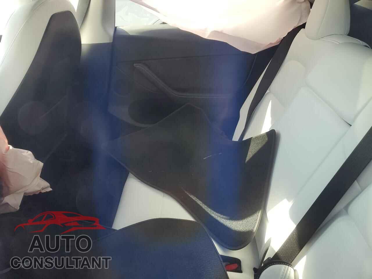 TESLA MODEL Y 2023 - 7SAYGDEE2PF836319