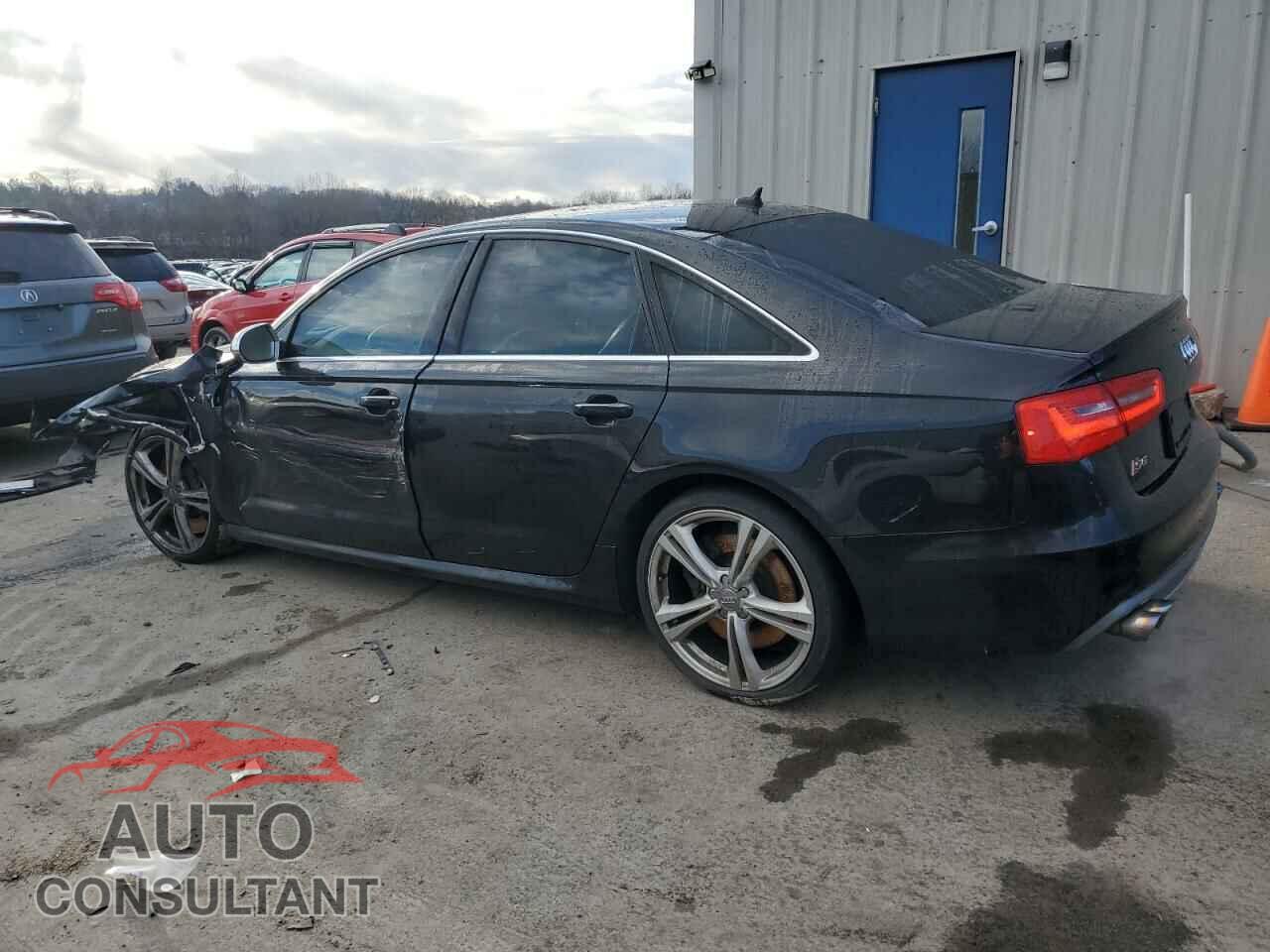 AUDI S6/RS6 2013 - WAUJ2AFC1DN045654