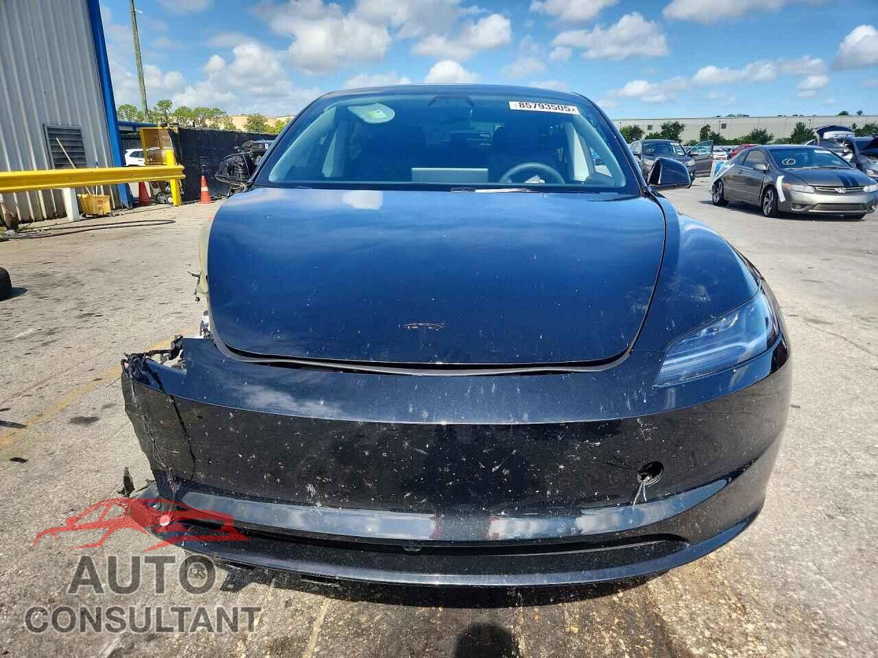 TESLA MODEL 3 2026 - 5YJ3E1EA8TF155455