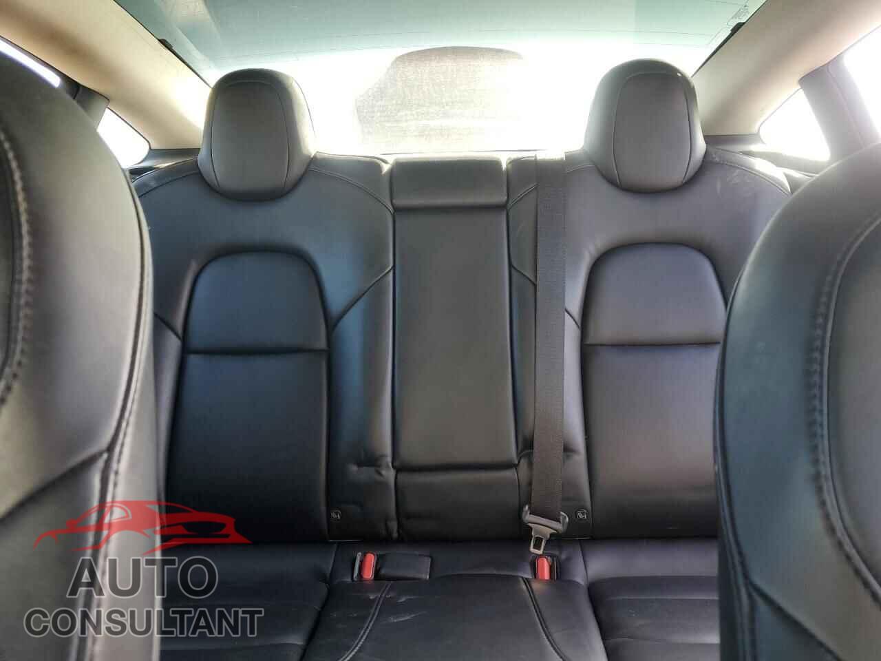 TESLA MODEL 3 2022 - 5YJ3E1EA0NF189294
