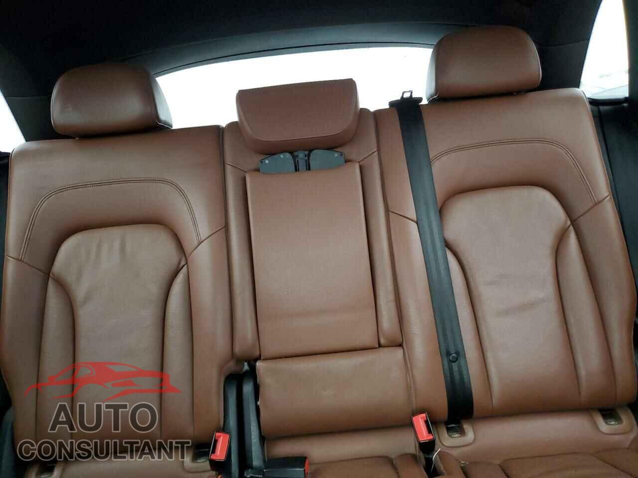 AUDI Q5 2012 - WA1LFAFP6CA138043
