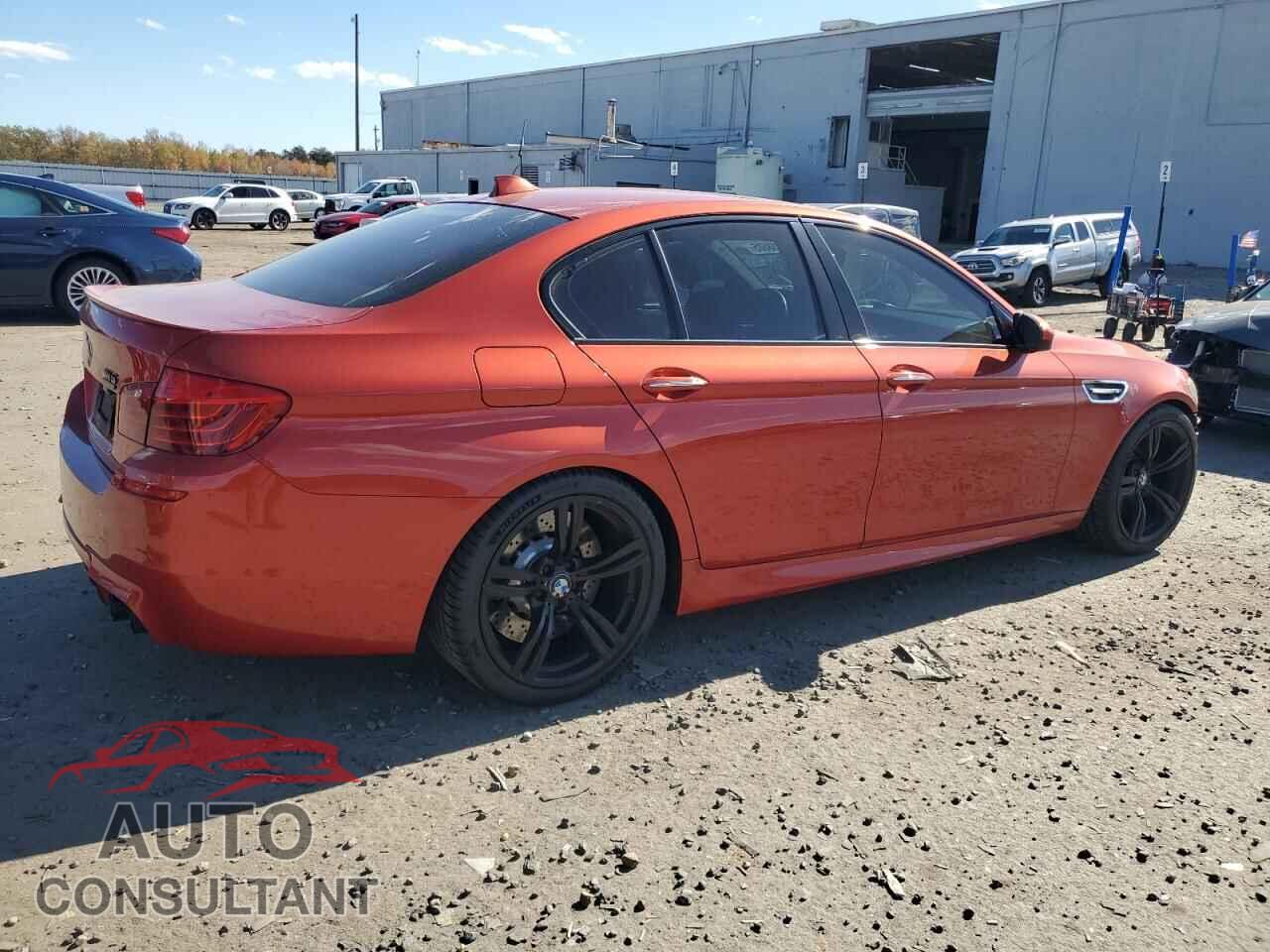 BMW M5 2014 - WBSFV9C58ED593896