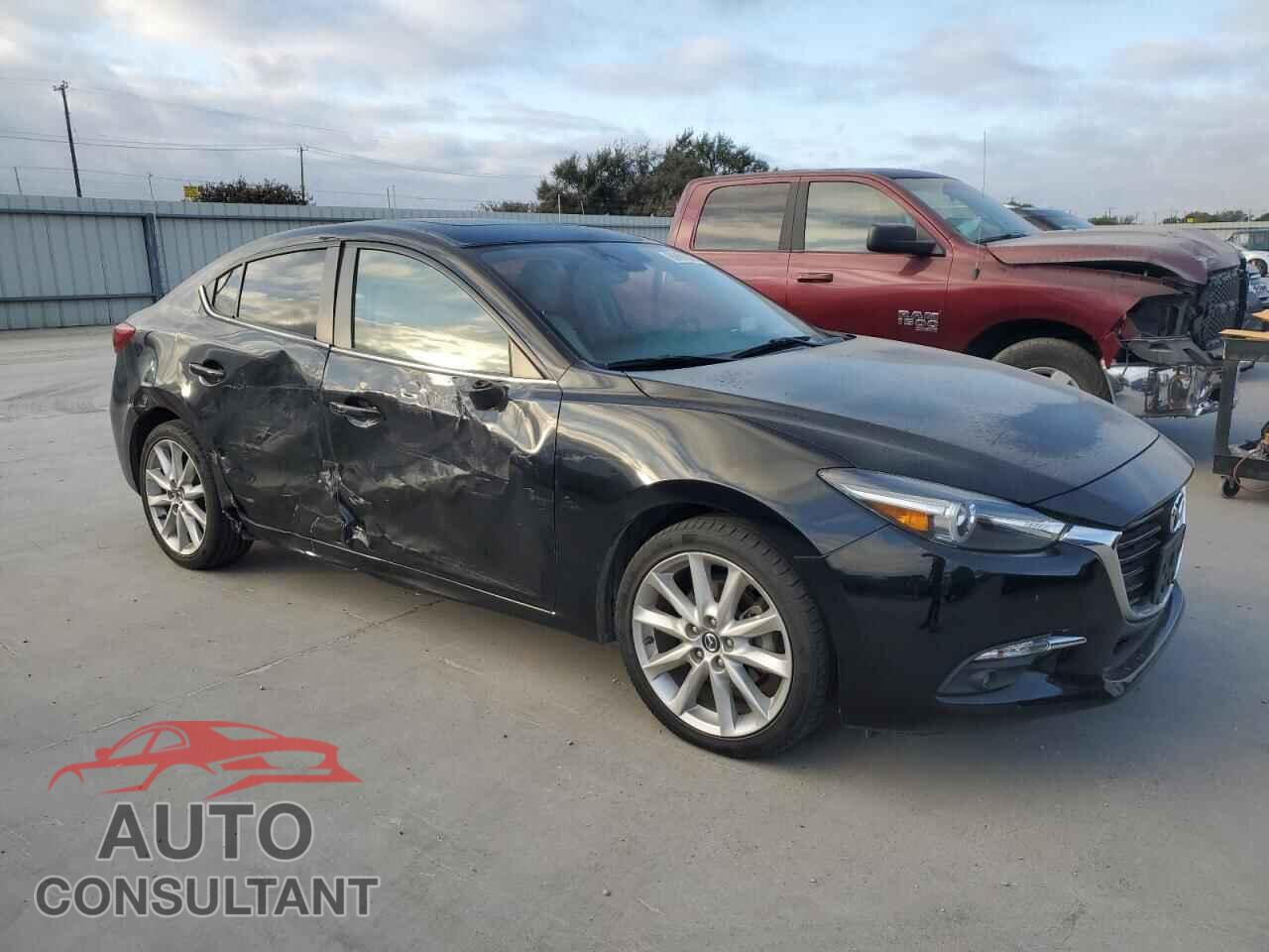 MAZDA 3 2017 - 3MZBN1W32HM138775