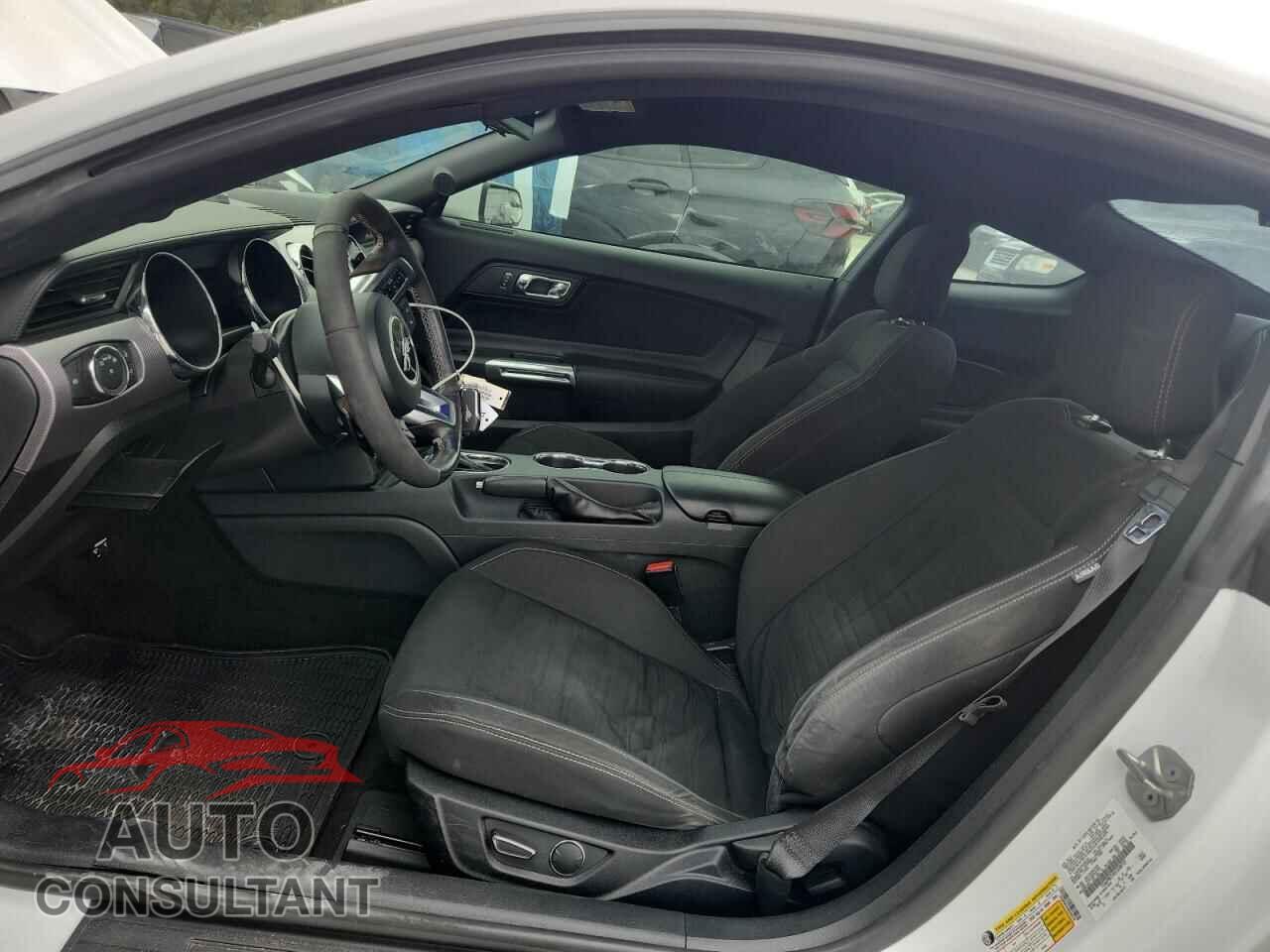 FORD MUSTANG 2017 - 1FA6P8CF4H5338722