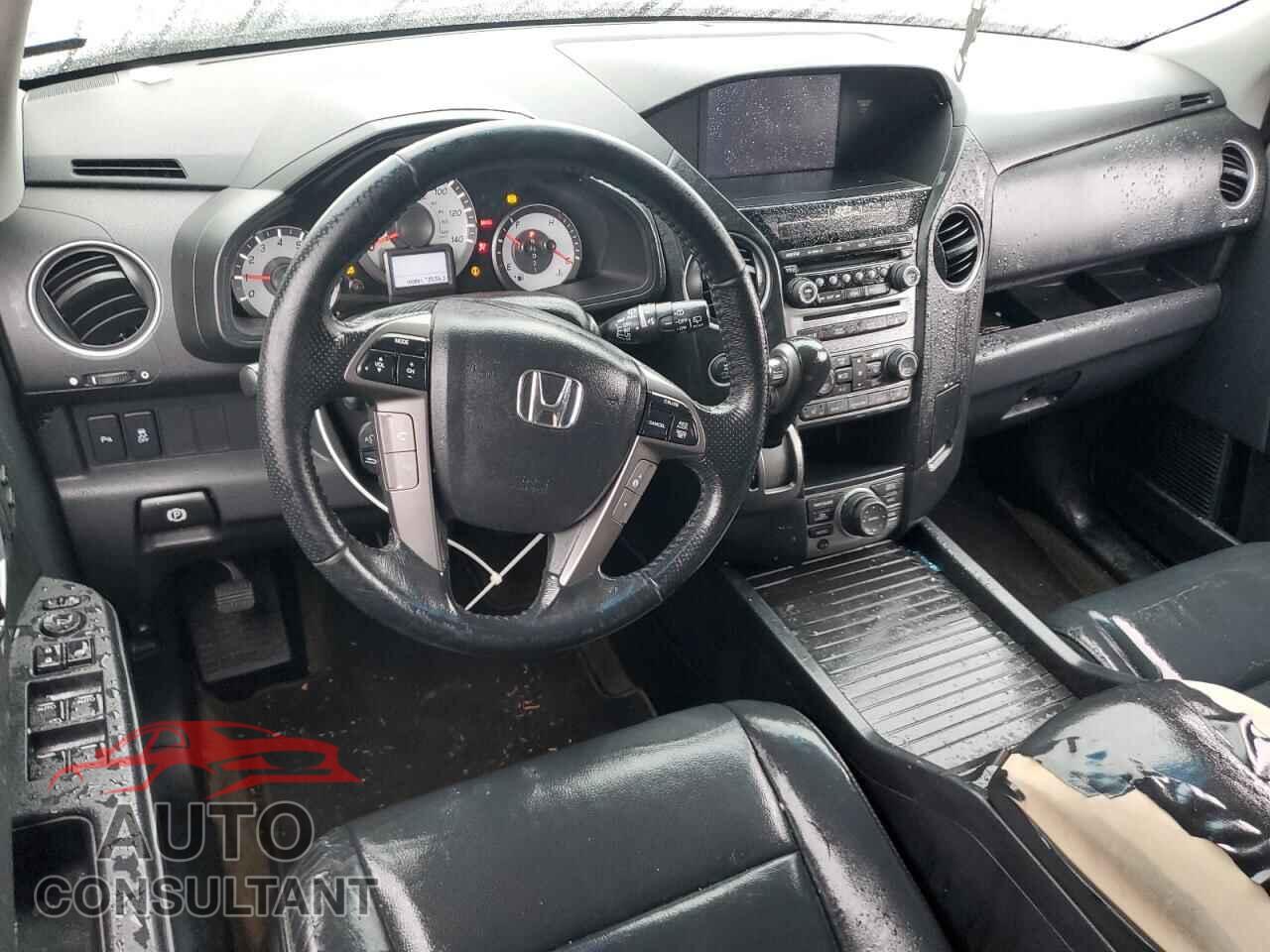 HONDA PILOT 2015 - 5FNYF4H57FB018885