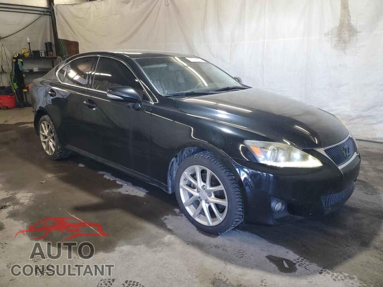 LEXUS IS 2012 - JTHCF5C2XC5060153
