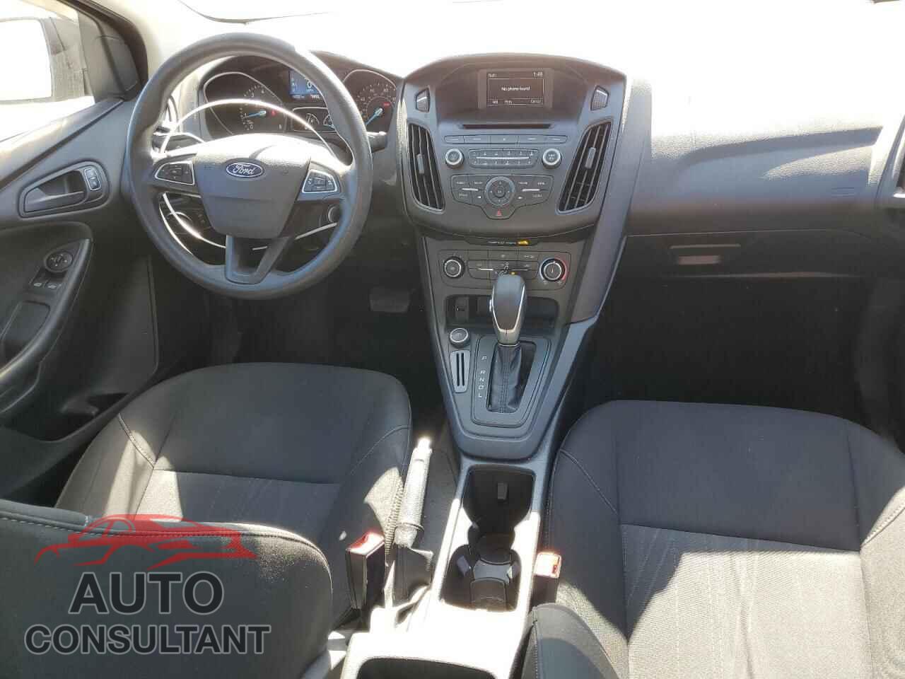 FORD FOCUS 2017 - 1FADP3E27HL218624