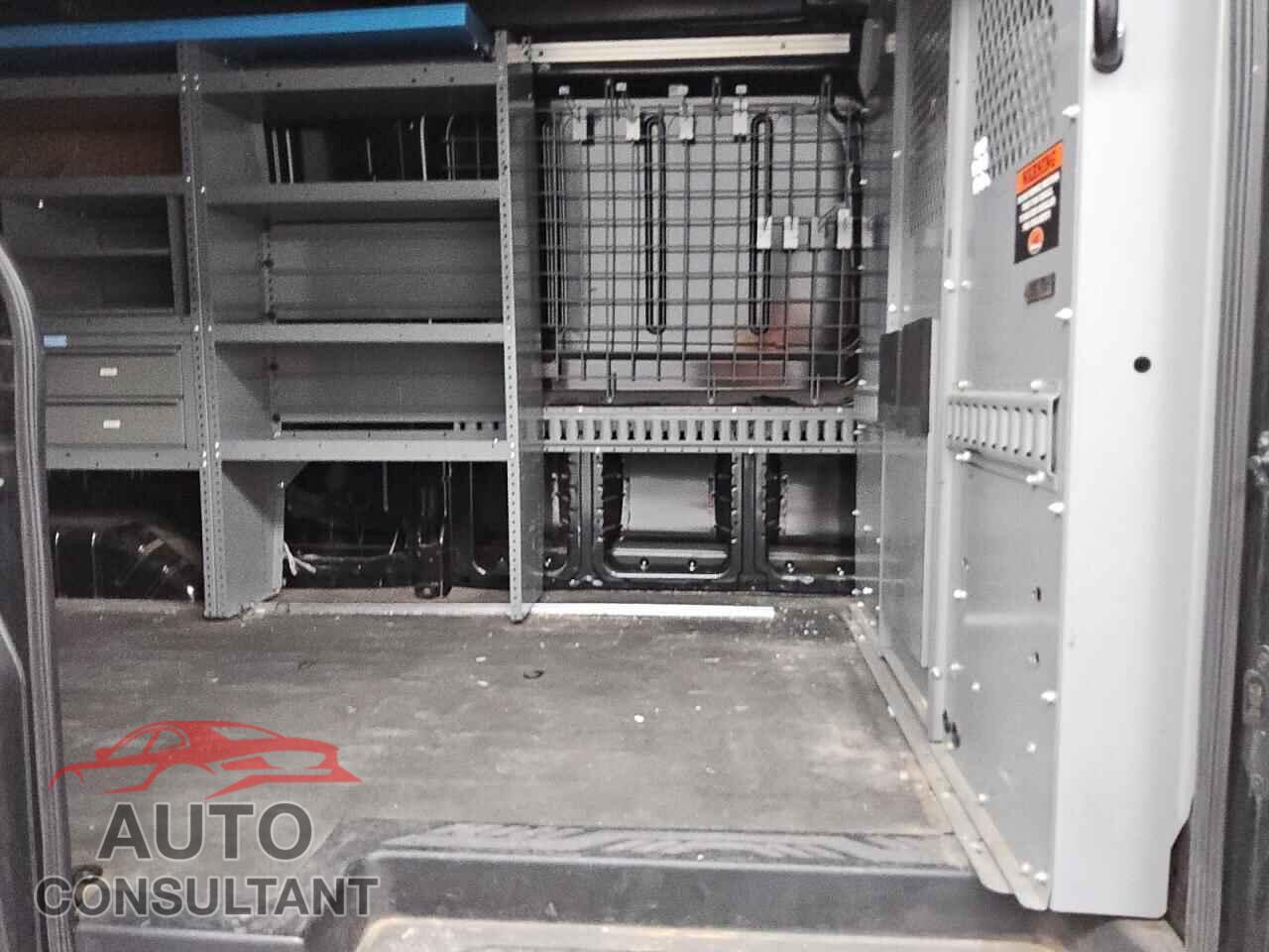 FORD TRANSIT 2015 - 1FTYR2CM4FKA72982