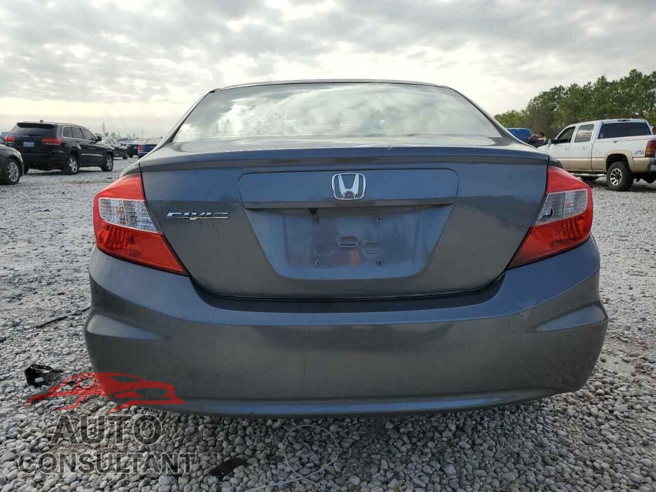 HONDA CIVIC 2012 - 2HGFB2F95CH547160