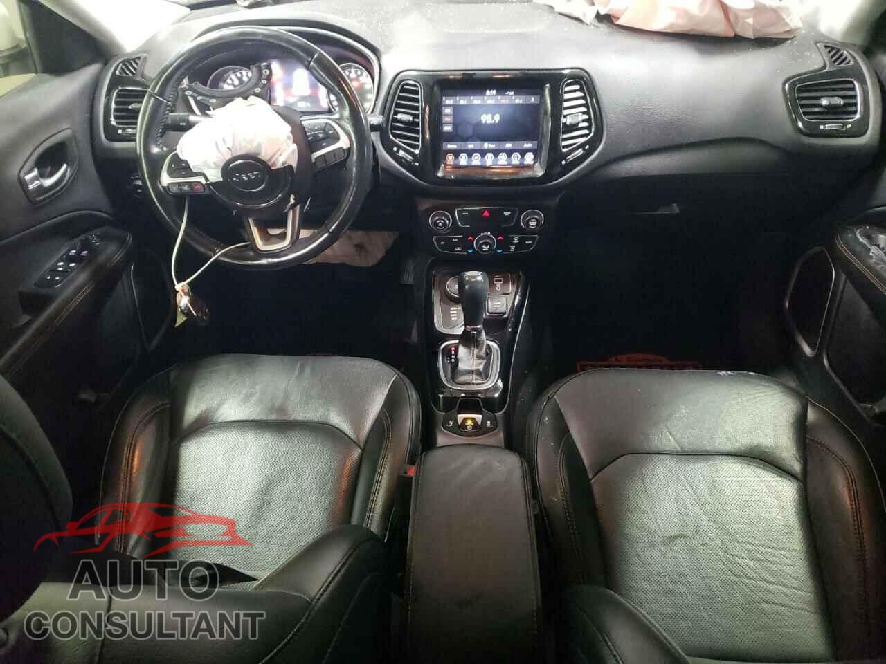 JEEP COMPASS 2019 - 3C4NJDCB7KT801005