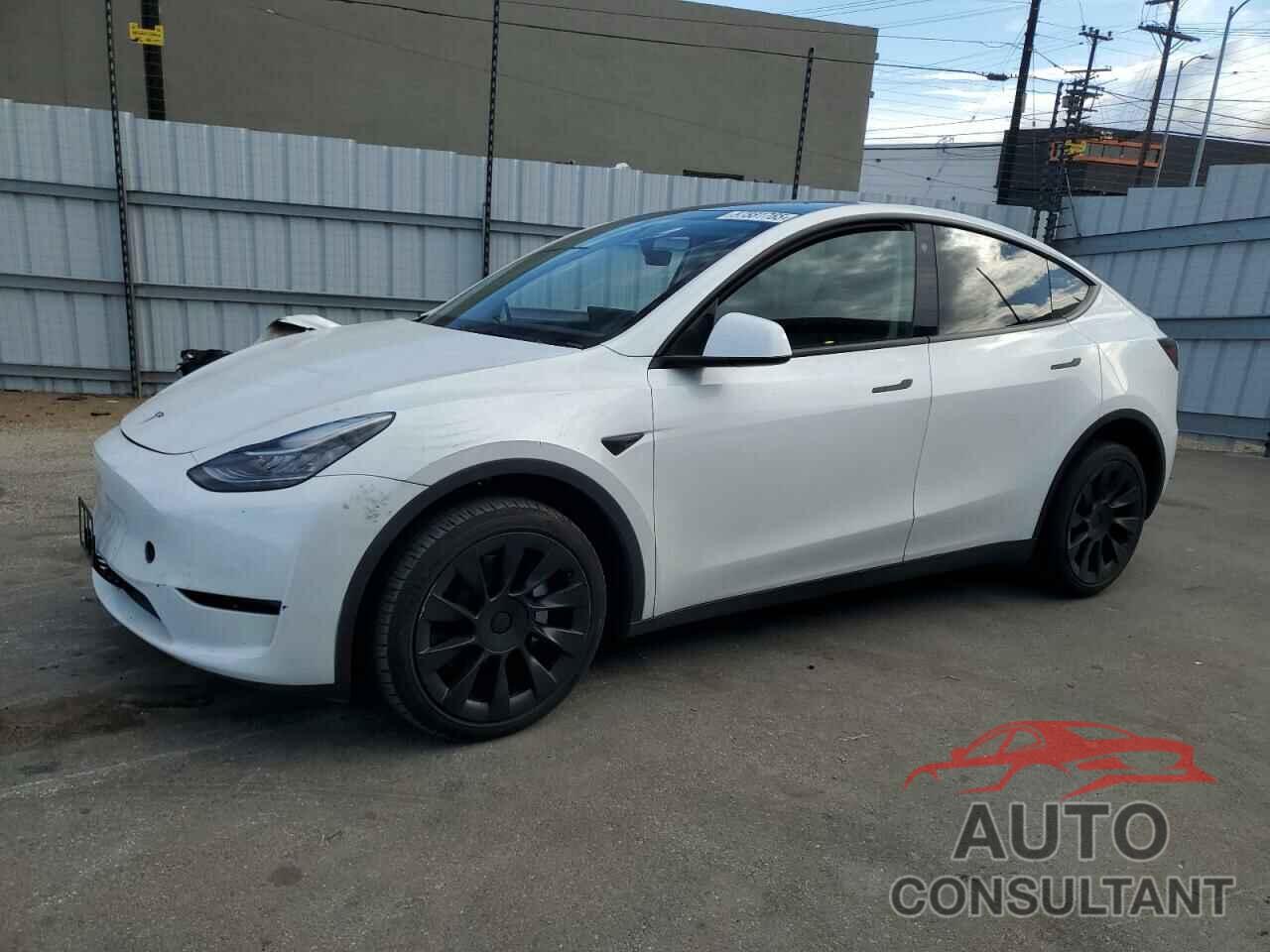 TESLA MODEL Y 2023 - 7SAYGDEE8PA026562