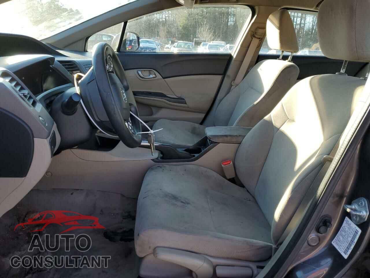 HONDA CIVIC 2012 - 2HGFB2F52CH589573