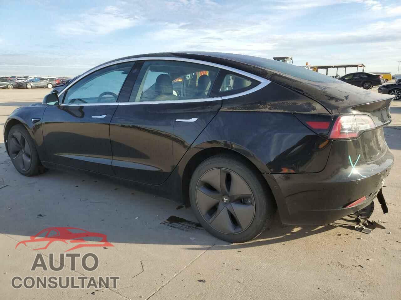 TESLA MODEL 3 2018 - 5YJ3E1EA9JF057144