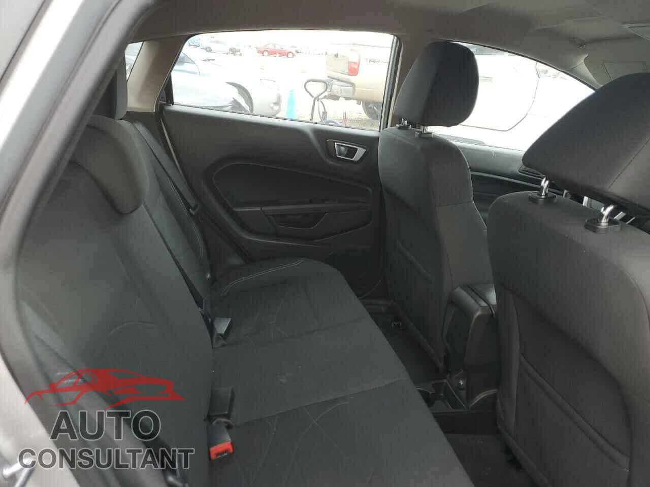 FORD FIESTA 2015 - 3FADP4EJ4FM172775