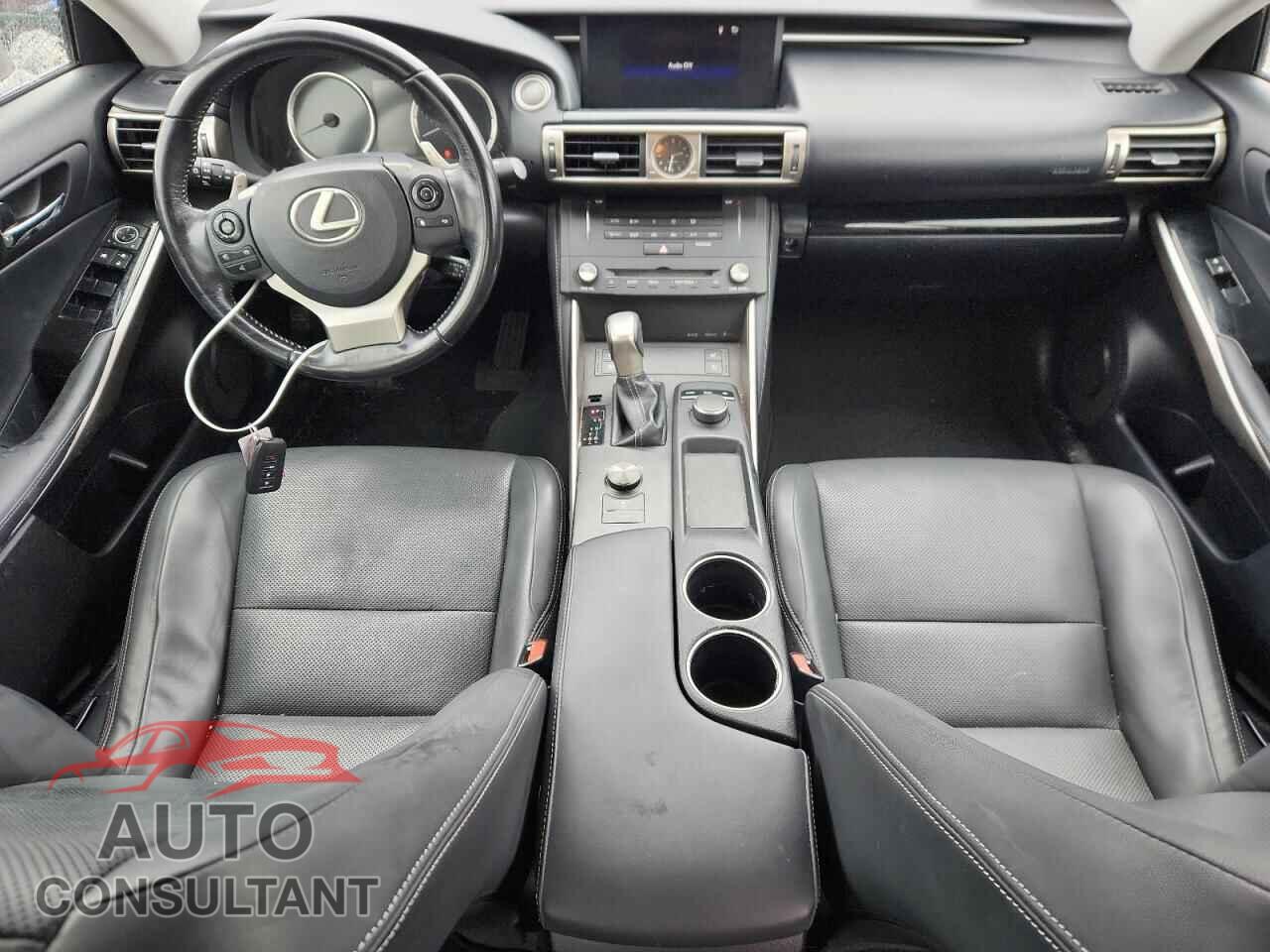 LEXUS IS 2015 - JTHCF1D21F5025965