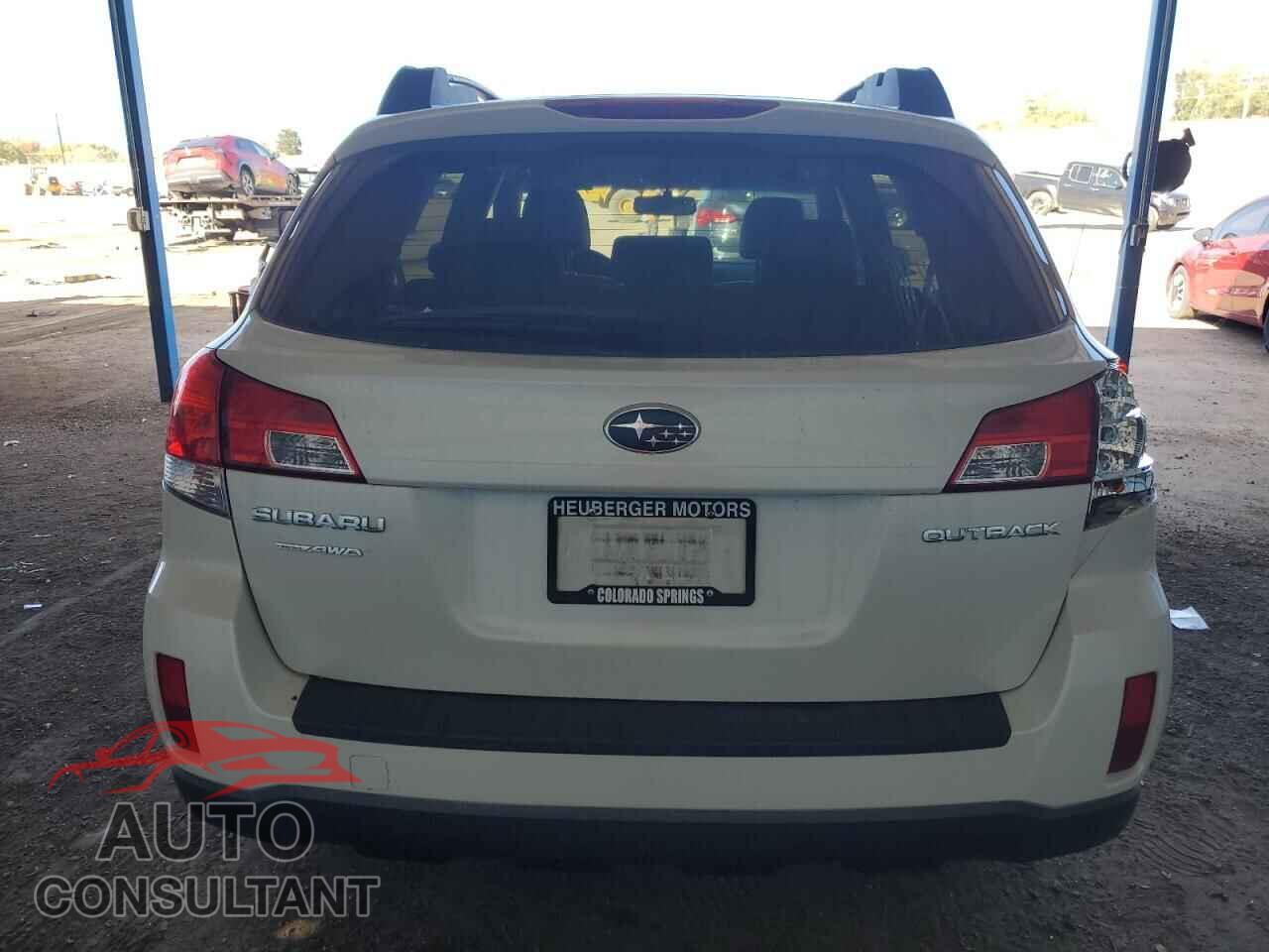 SUBARU OUTBACK 2013 - 4S4BRCCC5D3275871