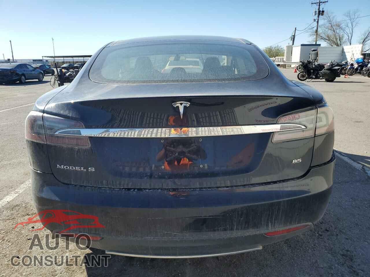 TESLA MODEL S 2014 - 5YJSA1H17EFP41179