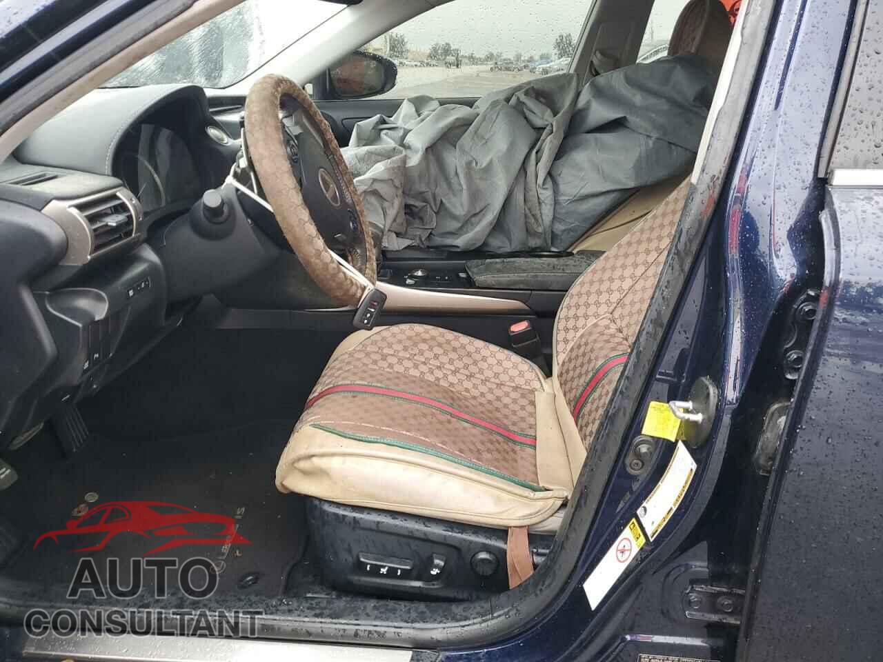 LEXUS IS 2015 - JTHBF1D24F5061046