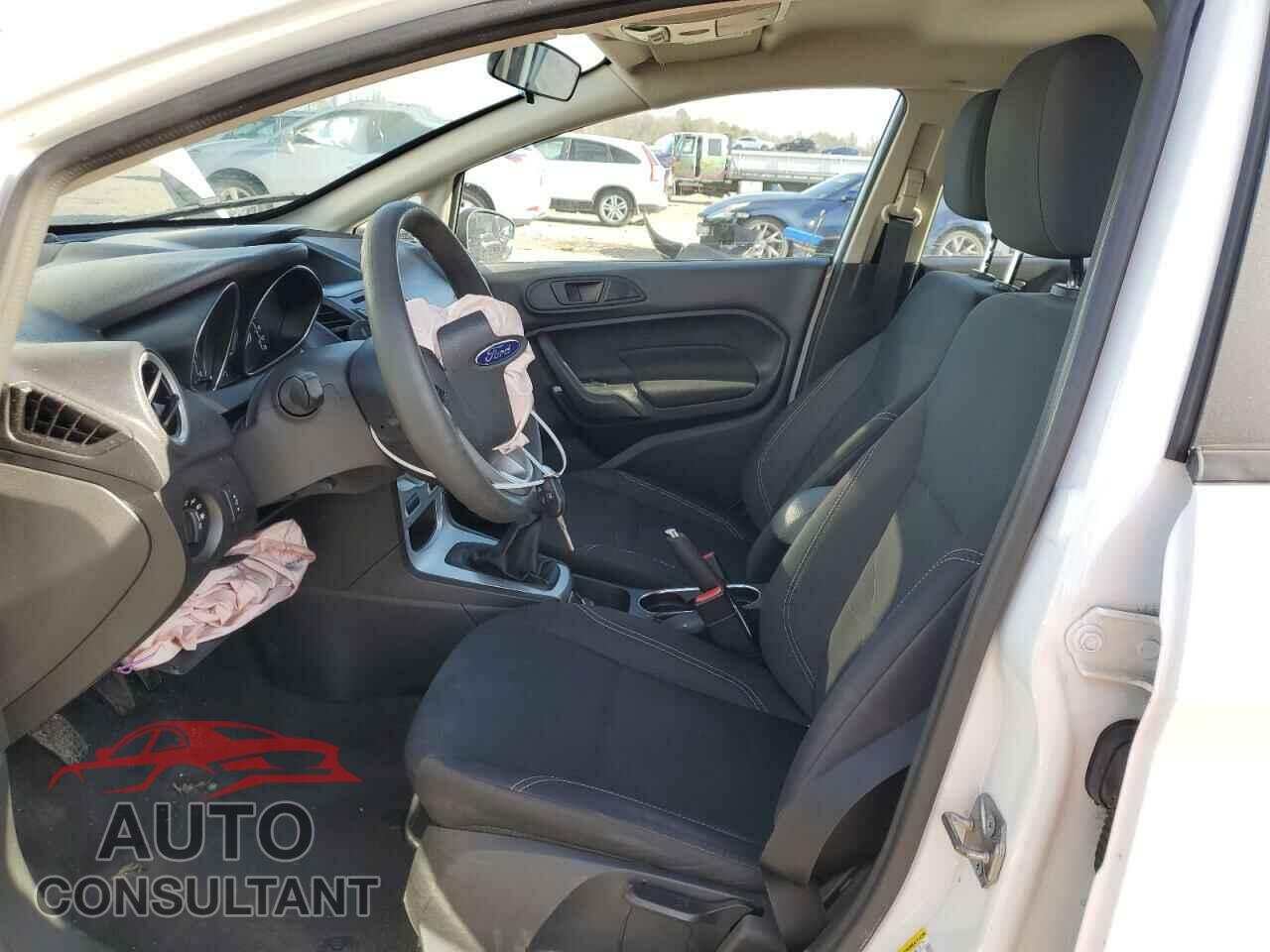 FORD FIESTA 2017 - 3FADP4EJ9HM159958