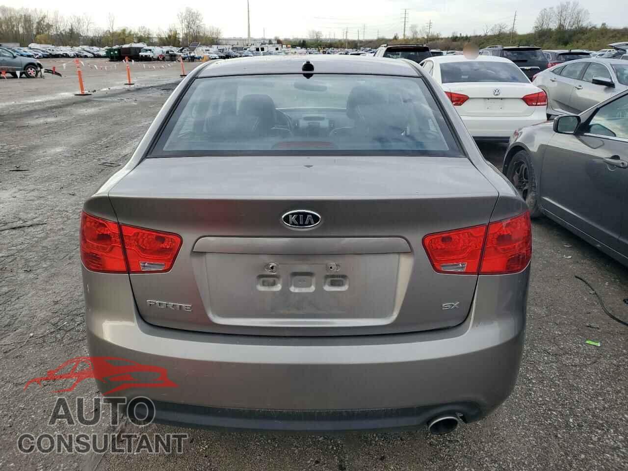 KIA FORTE 2010 - KNAFW4A31A5128449
