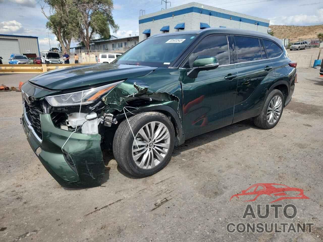 TOYOTA HIGHLANDER 2023 - 5TDKDRAH1PS524013