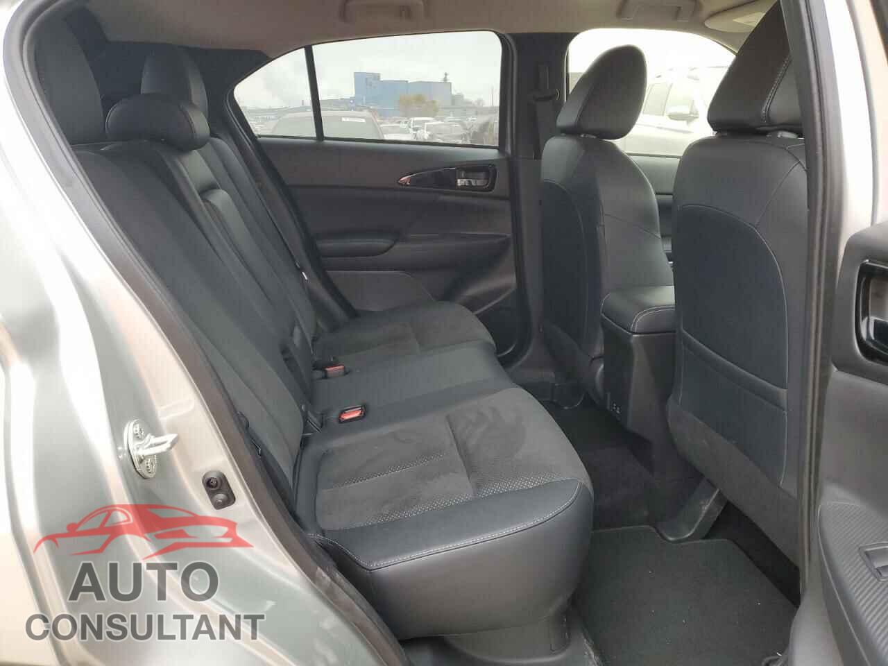 MITSUBISHI ECLIPSE 2024 - JA4ATWAA1RZ009914