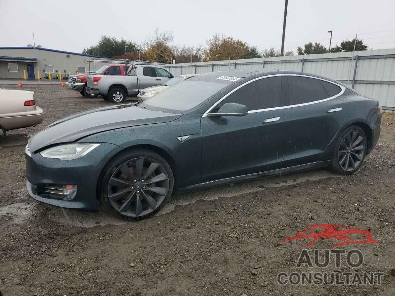 TESLA MODEL S 2013 - 5YJSA1CN0DFP27472