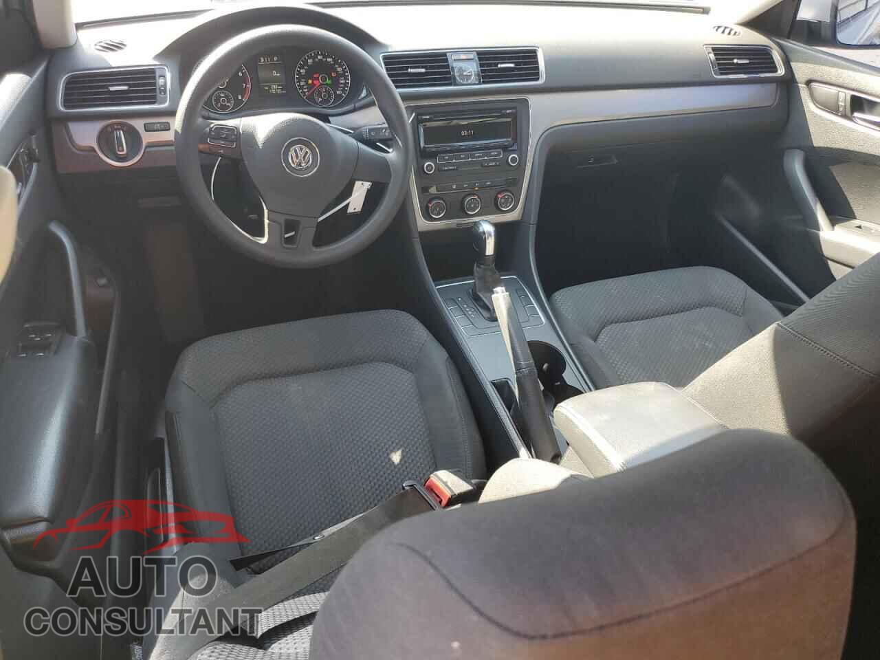 VOLKSWAGEN PASSAT 2013 - 1VWAP7A35DC033384