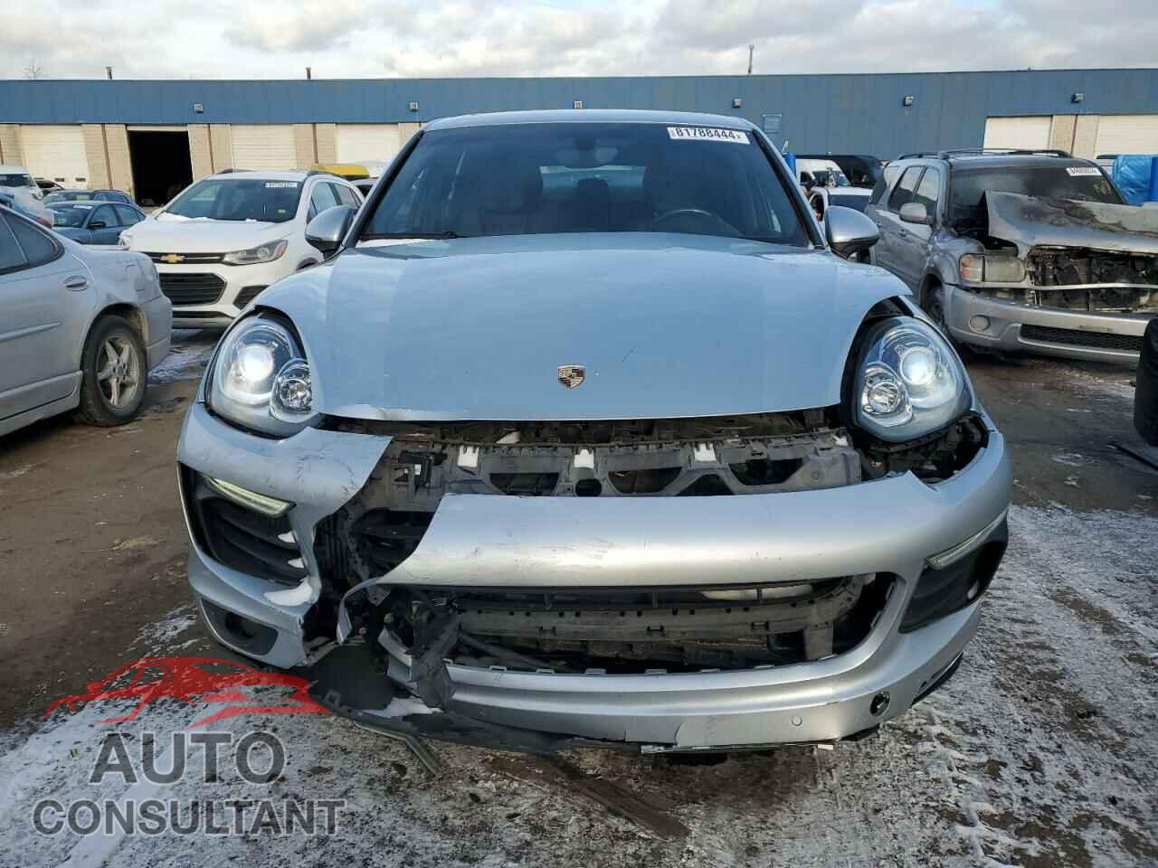 PORSCHE CAYENNE 2016 - WP1AF2A27GKA42578