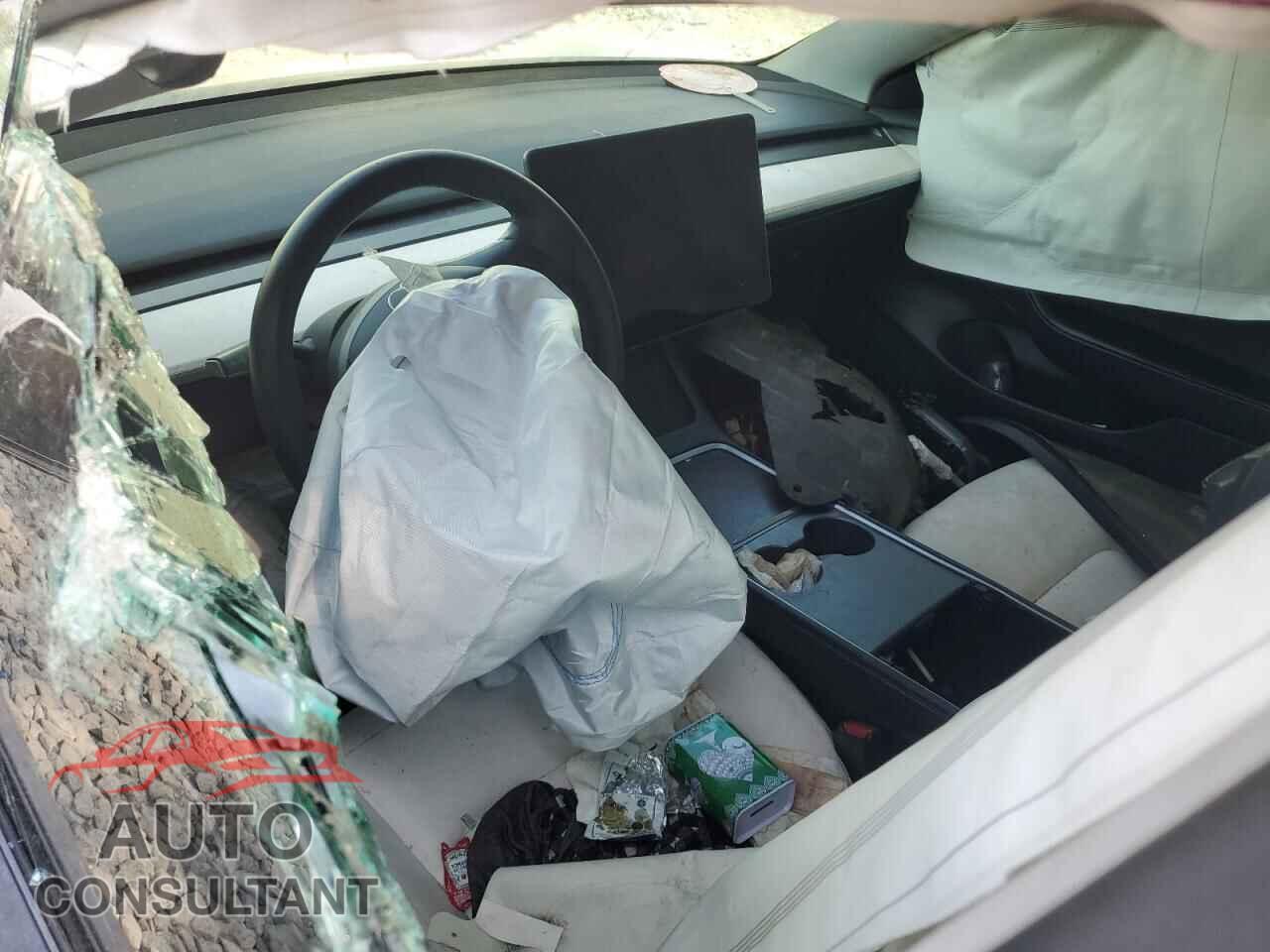 TESLA MODEL 3 2021 - 5YJ3E1EA2MF989870