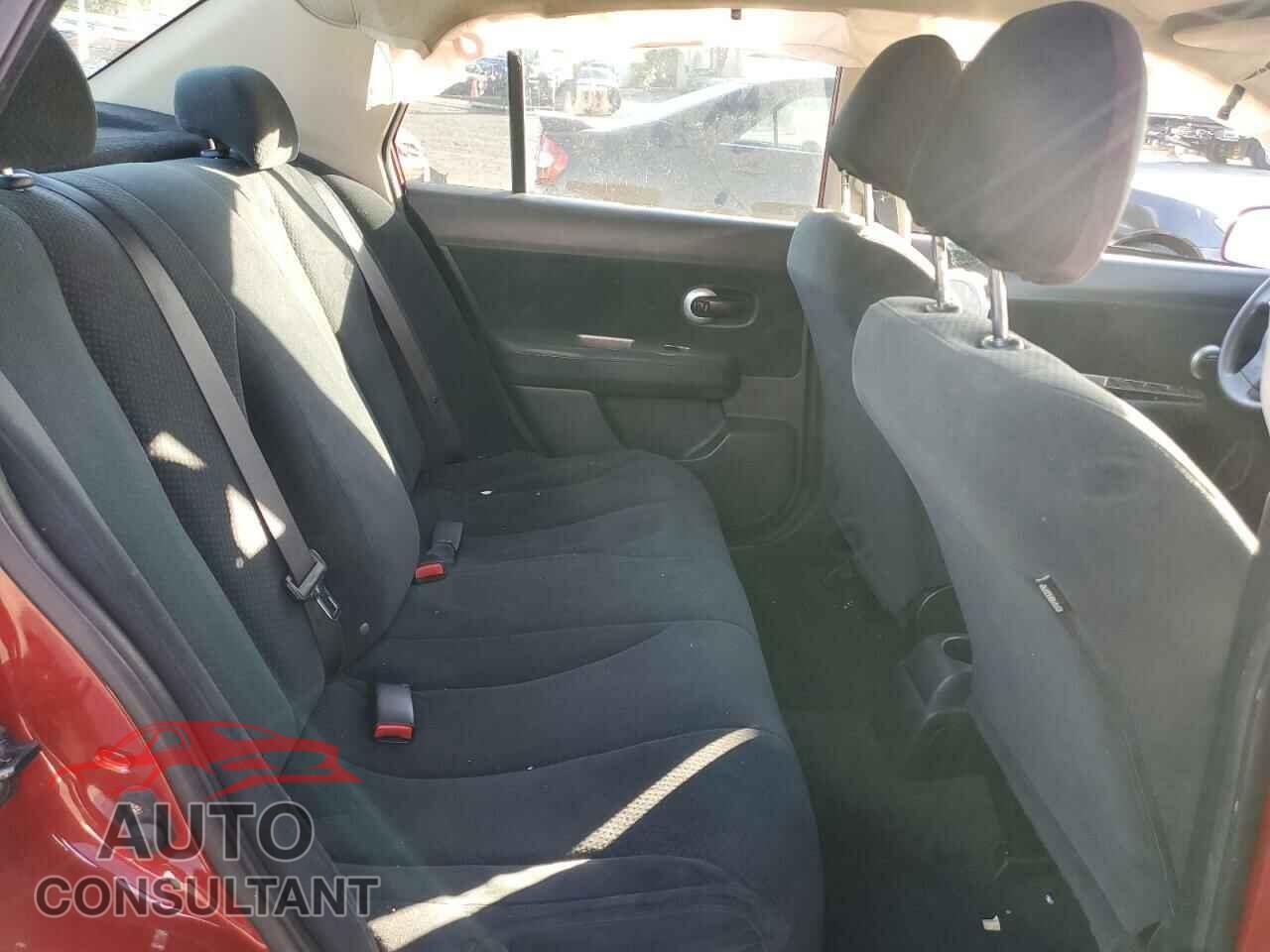 NISSAN VERSA 2011 - 3N1BC1AP1BL464442